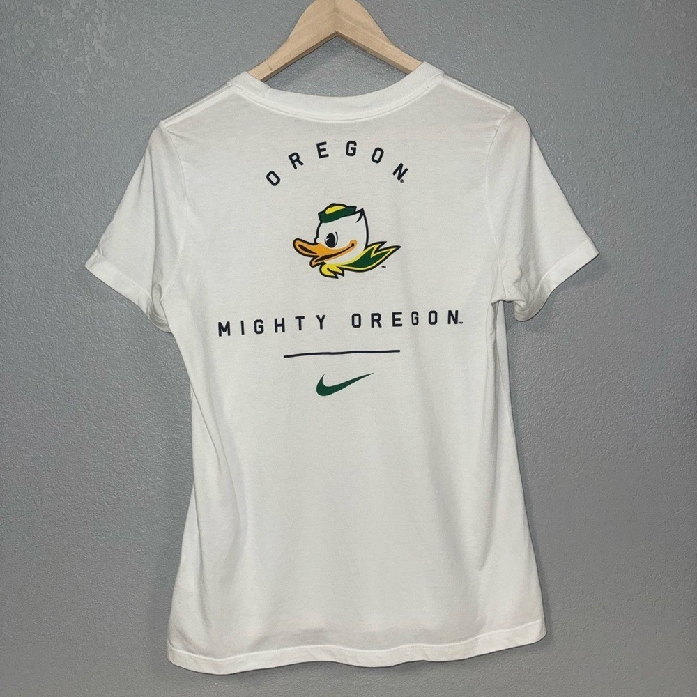 University Of Oregon Ducks "Mighty Oregon" Nike  Tee Women's Medium